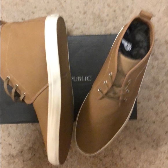 Boots - Picture 2 of 5